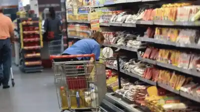 El changuito en San Juan cuesta $930.784: el detalle que cambia todo