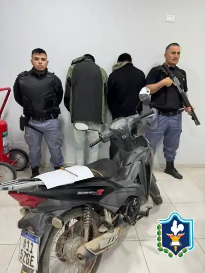 Iban con una moto a rastras a las 6:30, pero no esperaban lo que tenían encima