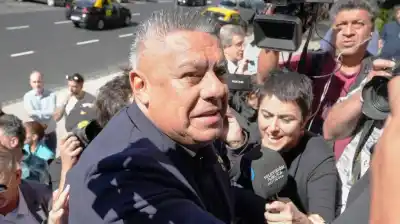 Un fiscal federal se planta: apeló la decisión de unificar las causas por lavado en la AFA