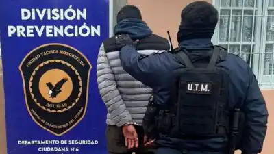 Tenía prohibido acercarse a su ex, pero igual fue a su casa: lo que encontró la Policía adentro