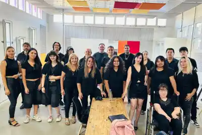 El coro de la Nave Cultural ya ensaya su show de fin de año: quién lo dirige y cómo sumarse