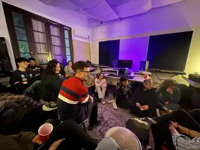 Abrío la puerta de su estudio y lo que encontraron adentro los dejó en silencio