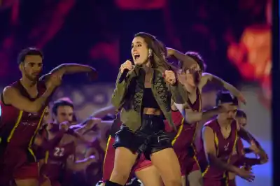 250.000 personas cantaron con Soledad y Abel Pintos en el arranque de los Suramericanos