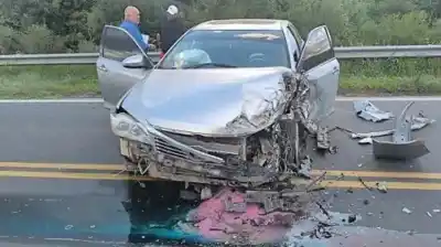 Chocó con un camión en la Ruta 11 y su auto quedó destruido: quién iba al volante