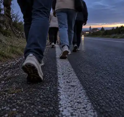 Peregrinaban de madrugada hacia la Catedral y un motociclista las embistió: lo que la Policía confirmó después