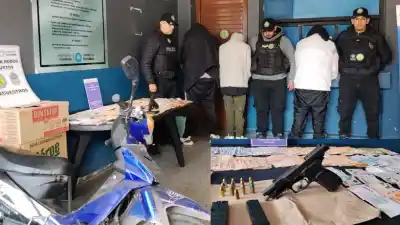 La entradera en Los Chañaritos terminó con tres detenidos, pero la banda no está completa