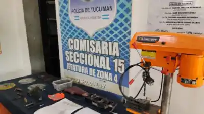 Se cansaron de encontrar armas iguales en los allanamientos: lo que había adentro de una casa los dejó helados
