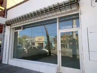 El alquiler de un local en el centro de Roca cuesta el doble que a pocas cuadras: los comerciantes ya toman una decisión