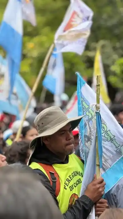 El milagro que venció al frío: cientos de peregrinos llegan al centro de Salta