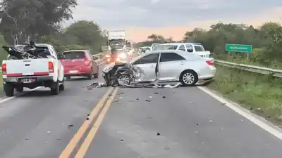 Manejaba un lujoso Toyota por la Ruta 11 y lo que reveló la patente dejó a todos mudos