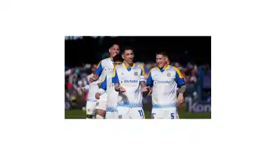 Di María apareció desde los doce pasos y Central se llevó un triunfo clave de Victoria