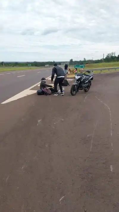 Dos motos chocaron en Candelaria: tres heridos y un dato que nadie esperaba