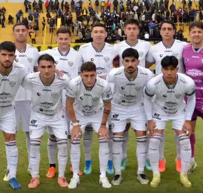 For Ever se trajo un punto de Santiago y ahora se juega una parada clave en casa