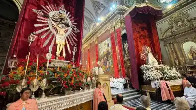 El mensaje del Obispo que sorprendió a Sáenz en la Catedral: "Nos duele ver la inseguridad en nuestros barrios"