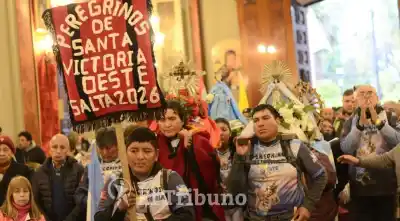 Caminaron 13 días y más de 500 km para cumplir una promesa: el momento que quebró a todos en la Catedral