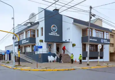 El banco que salió a rescatar a familias endeudadas: a cuántos llegó en solo una semana