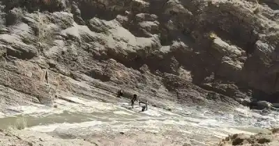 Rescataron un cuerpo del río en la frontera y una marca en el brazo puede cambiarlo todo