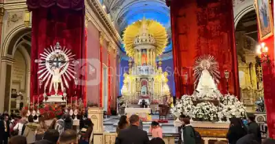 La marea humana que conmueve Salta: miles llegan a la Catedral con un pedido en el corazón