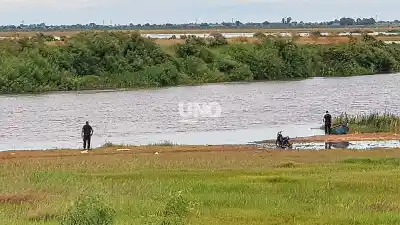 Cayó al río Salado desde una canoa a la deriva y no lo volvieron a ver