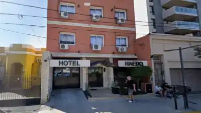 Ruido de máquina, silencio y una puerta que nadie abría: el hallazgo en el hotel de Haedo