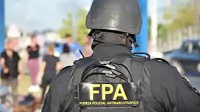 Abuela y nieto de 16 años, en la mira de la FPA: lo que apareció en los allanamientos