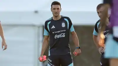 Scaloni guarda el secreto: el entrenamiento final de la Selección que dejó más dudas que certezas
