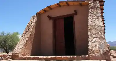 El viento destapó lo que nadie quería ver en la iglesia más antigua de Catamarca