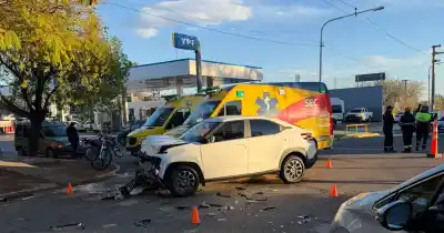 Manejaba con 1,92 de alcohol y chocó en Guaymallén: quién quedó internada
