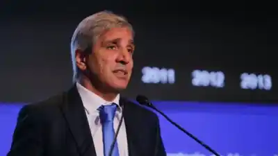 Caputo revela la verdad incómoda sobre la recuperación económica: “Para algunos va a llevar tiempo”