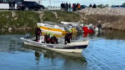 Guaminí: buscan al quinto pescador tras el vuelco que dejó cuatro muertos