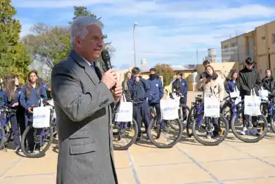 Entregaron 24 TuBi en un colegio de San Luis: el detalle que ahora llevan todas las bicis