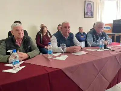 El gremio de gastronómicos de Bariloche quiere blindar el trabajo humano en el turismo: el aviso que puso a la ciudad a debatir