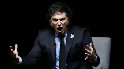 Milei redobla la apuesta económica y les pidió a sus ministros no dejarse "psicopatear"