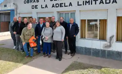 En La Adela, cada vez más vecinos no pueden pagar la luz: la cooperativa prendió alarmas