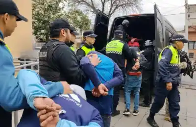 Trasladaron a otros 12 condenados por violencia de género: el detalle que no se ve desde afuera