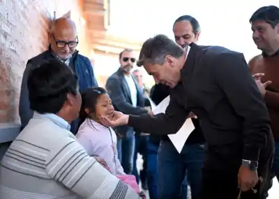 Entregaron las llaves en Quitilipi y confirmaron cuántas viviendas más se están levantando en el Chaco