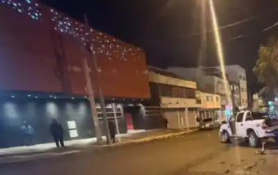 Un policía terminó internado tras un choque en plena Kennedy: lo que se sabe hasta ahora