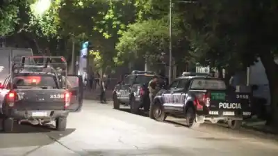Tres hombres balearon una casa en Mendoza y un nene de 7 años quedó en el medio