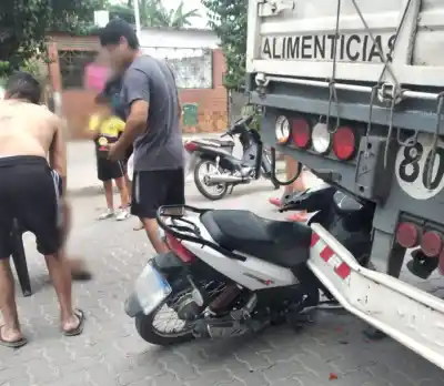 Chocó contra un acoplado en Monteros