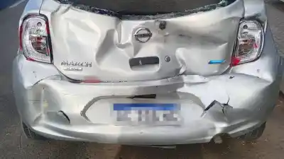 Un colectivo sin frenos desató el caos en una esquina de la zona oeste: ¿qué pasó con los que estaban esperando el semáforo?