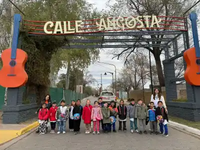 Soñaba con ser docente desde nena y hoy da clases con inteligencia artificial en Villa Mercedes