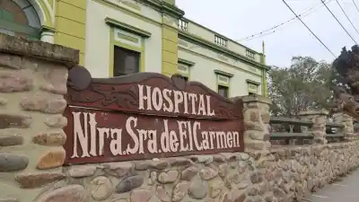 El hospital de El Carmen podría dejar de depender de la Provincia: el Concejo dio el primer paso