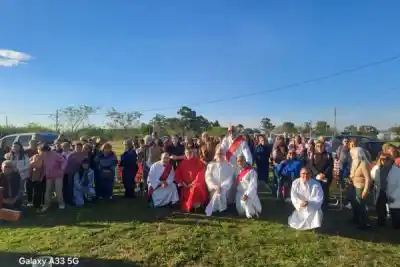 El obispo Canecin eligió un lugar muy especial para celebrar la Exaltación de la Cruz