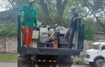 Resistencia se desprendió de 20 camiones de muebles: el destino solidario que nadie esperaba