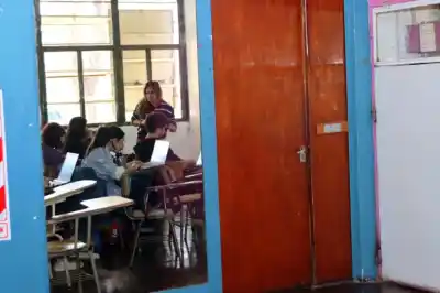 Docentes y no docentes vuelven a las calles: la protesta que paraliza las universidades