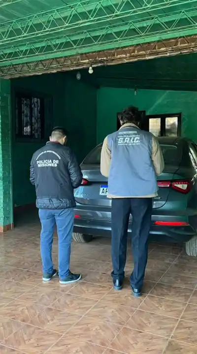 Alerta internacional por MASI: cayeron en Posadas y lo que encontraron en sus equipos complica a un chofer de Uber y Didi