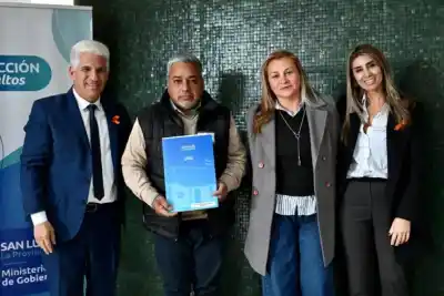 Poggi reconoció a diez cultos y lanzó una advertencia que incomoda a sus propios funcionarios