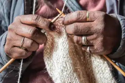 Zapala se llena de hilos, lanas y memoria: llega una muestra que promete sorprender