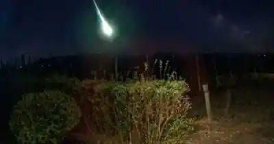 El cielo de Mendoza se iluminó de golpe y el episodio quedó grabado desde el espacio