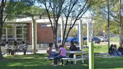 La UNCo abre sus puertas con un festival que nadie se quiere perder
